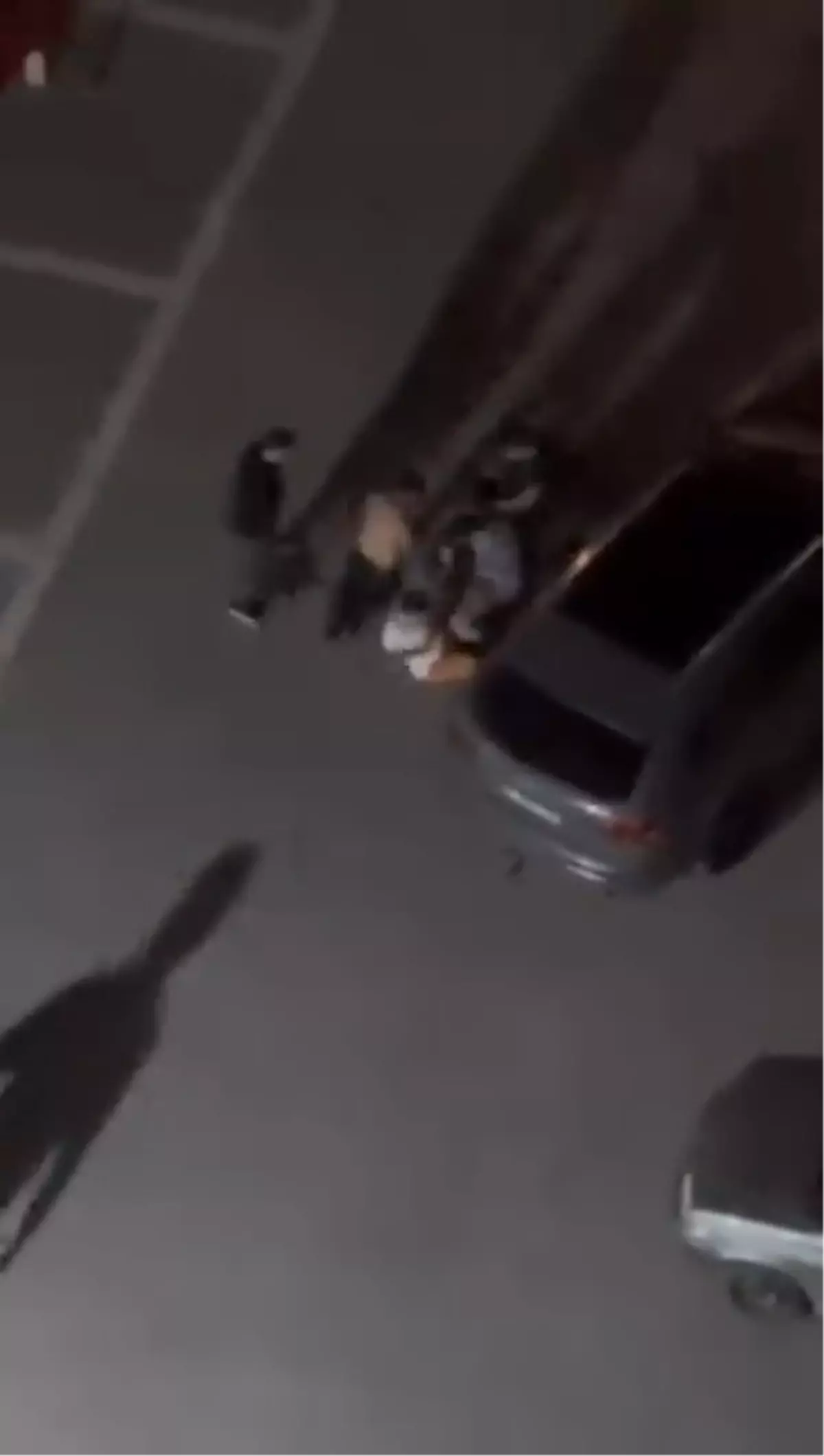 Adana'da Komşu Aileler Arasında Tekmeli Yumruklu Kavga