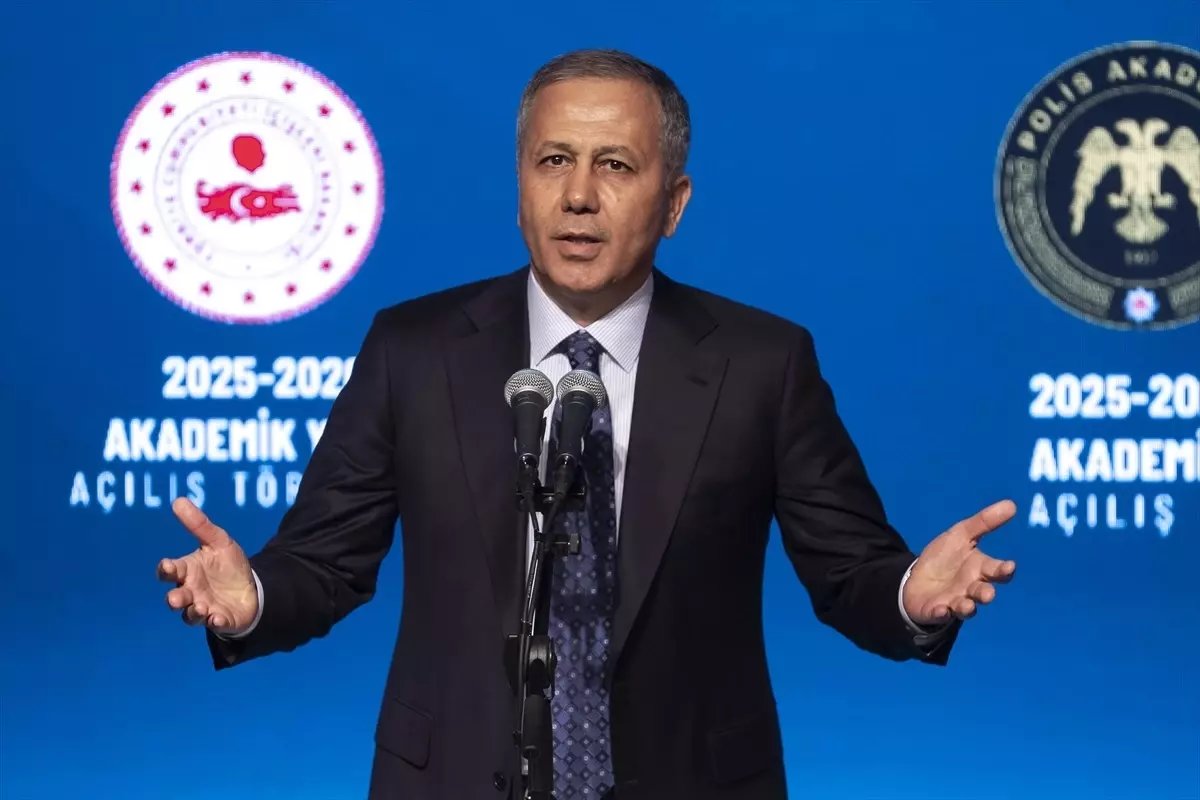 İçişleri Bakanı Yerlikaya, Polis Akademisi 2025-2026 Akademik Yılı Açılış Töreni'nde konuştu Açıklaması