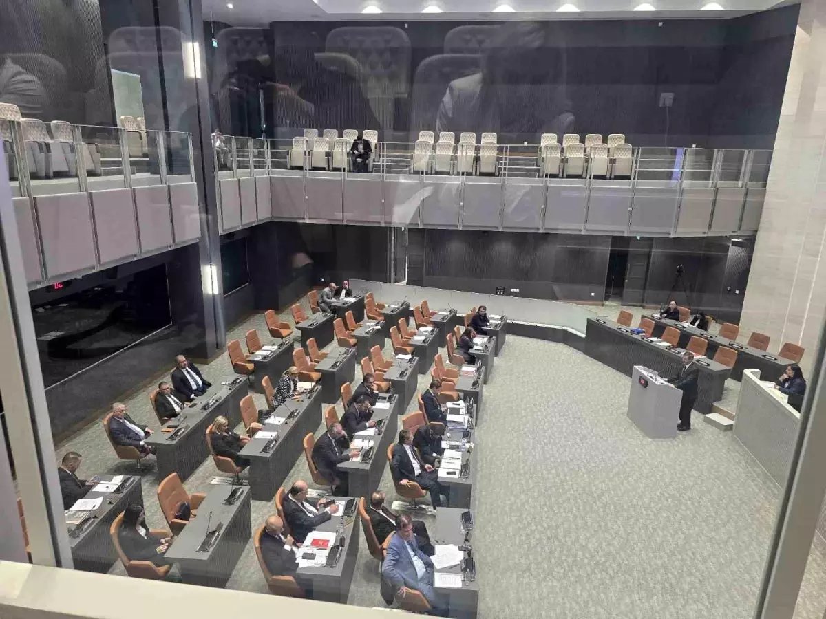 KKTC Meclisi'nde İki Devletli Çözüm Tansiyonu