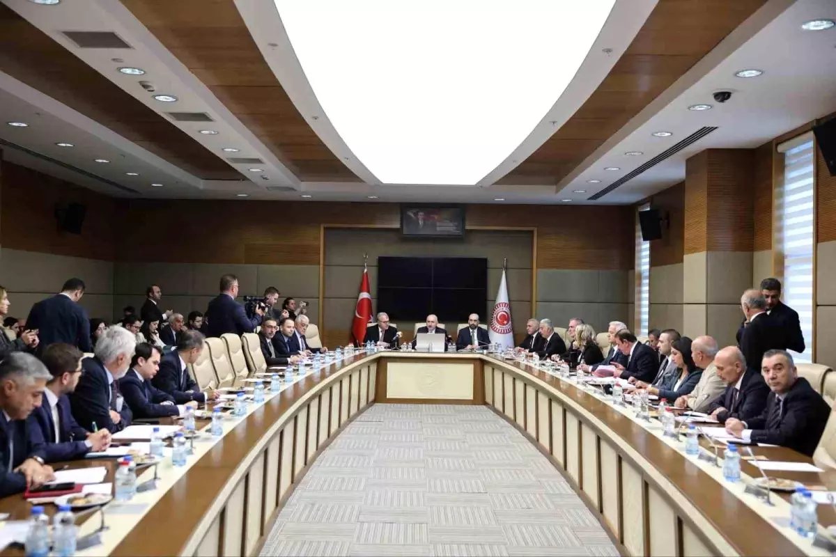 Vakıflar Kanunu'nda Değişiklik Teklifi Görüşüldü