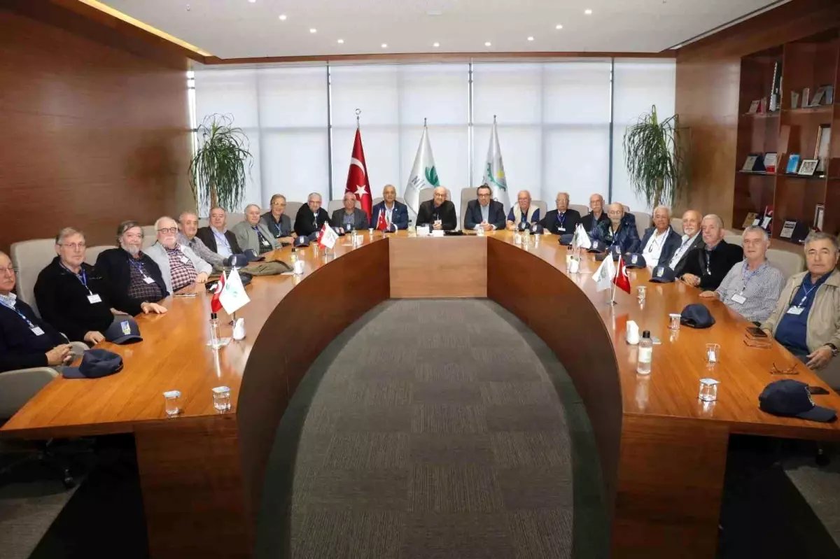 Teknik Öğretmenler, TÜBE'nin Yeniden Açılması İçin Toplandı