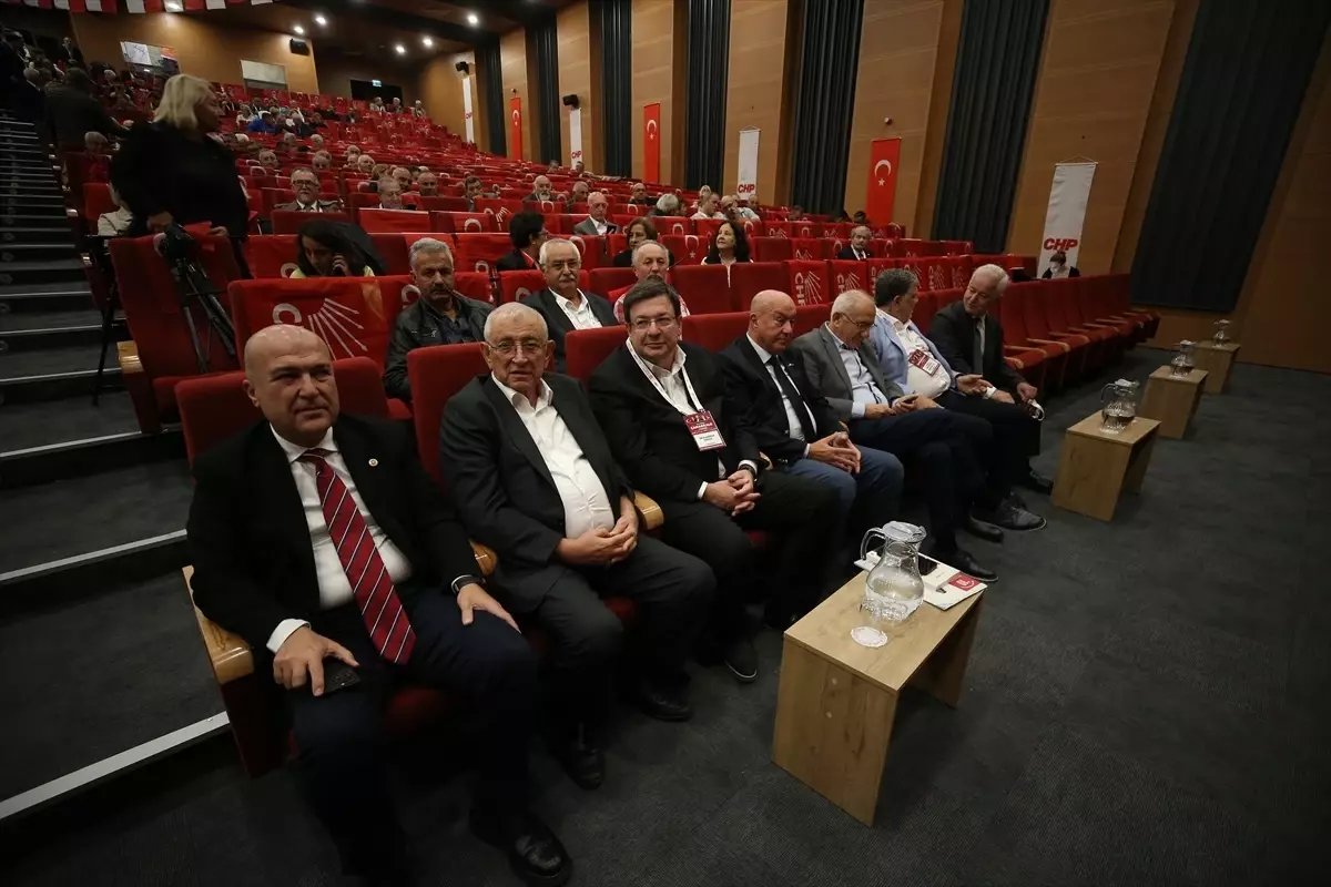 CHP Çanakkale İl Başkanlığı'nda Levent Gürbüz Yeniden Seçildi