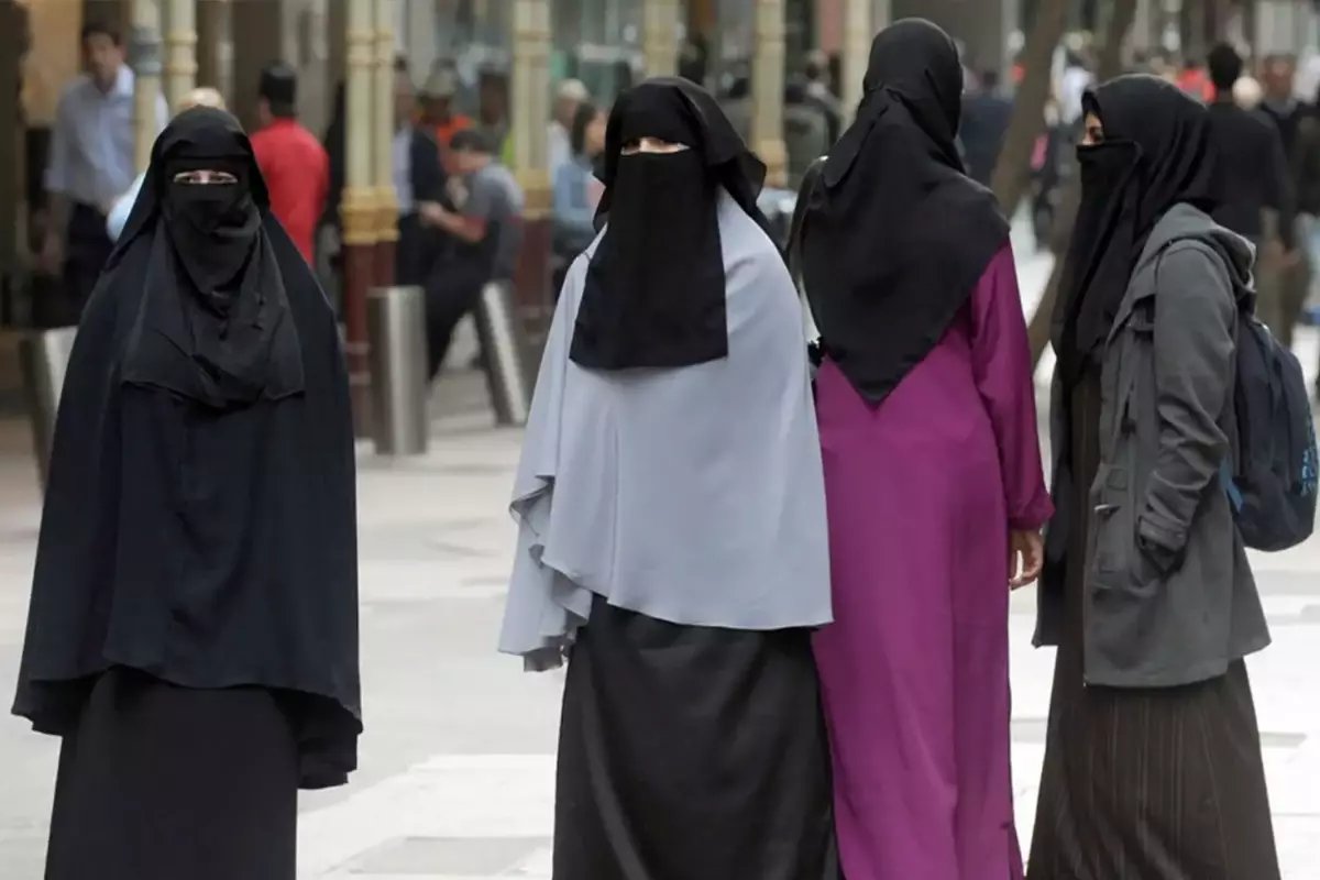 Portekiz'de peçe ve burka giymek yasaklandı