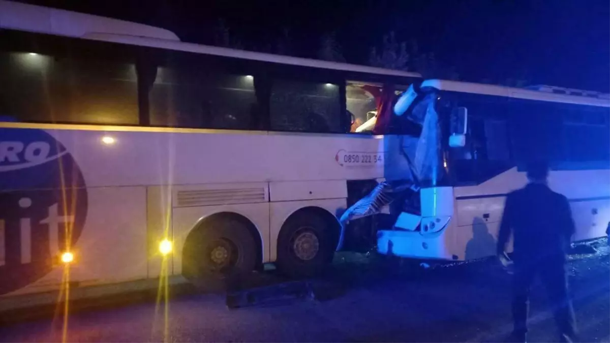 Sinop'ta Otobüs Kazasında 13 Yaralı