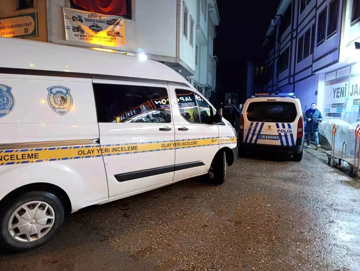 Bursa'da İki Kişi Arasında Tabanca Mermili Tartışma