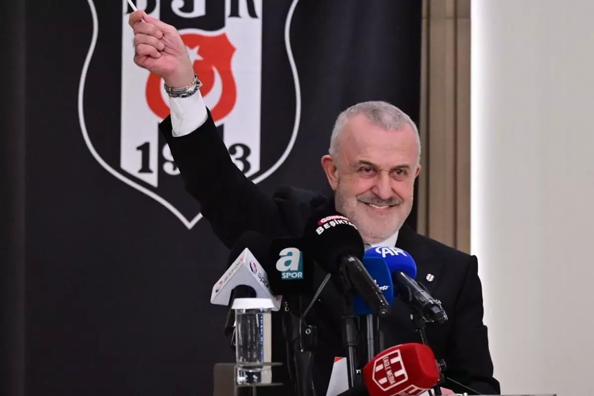 Beşiktaş'ın yeni Divan Kurulu Başkanı Ahmet Ürkmezgil oldu