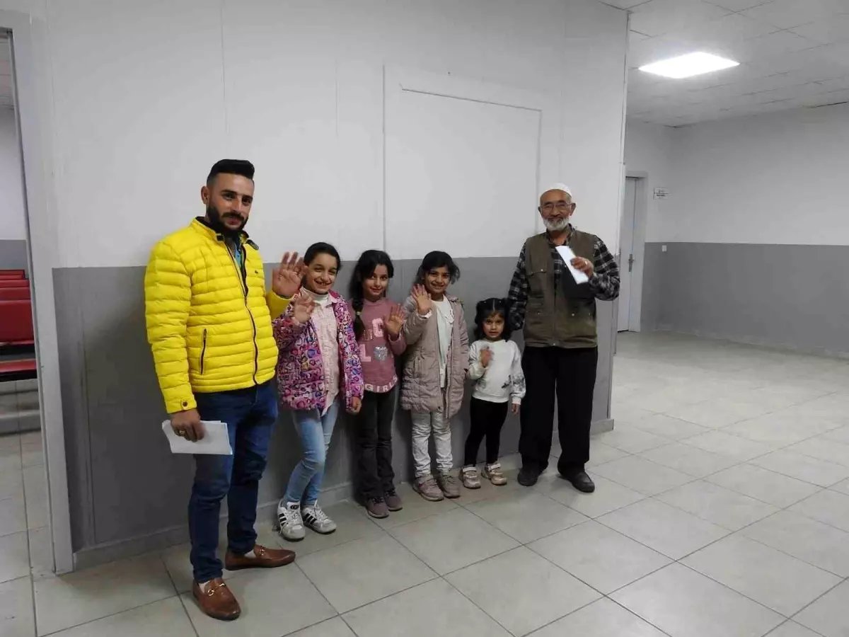 Suriyelilerin Türkiye'den Ülkelerine Dönüşleri Devam Ediyor