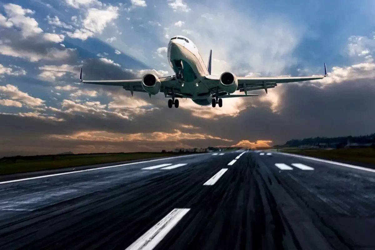 Havayolu devi uçuşlarını durdurdu! Yüzlerce pilot ve hostes işten çıkarıldı