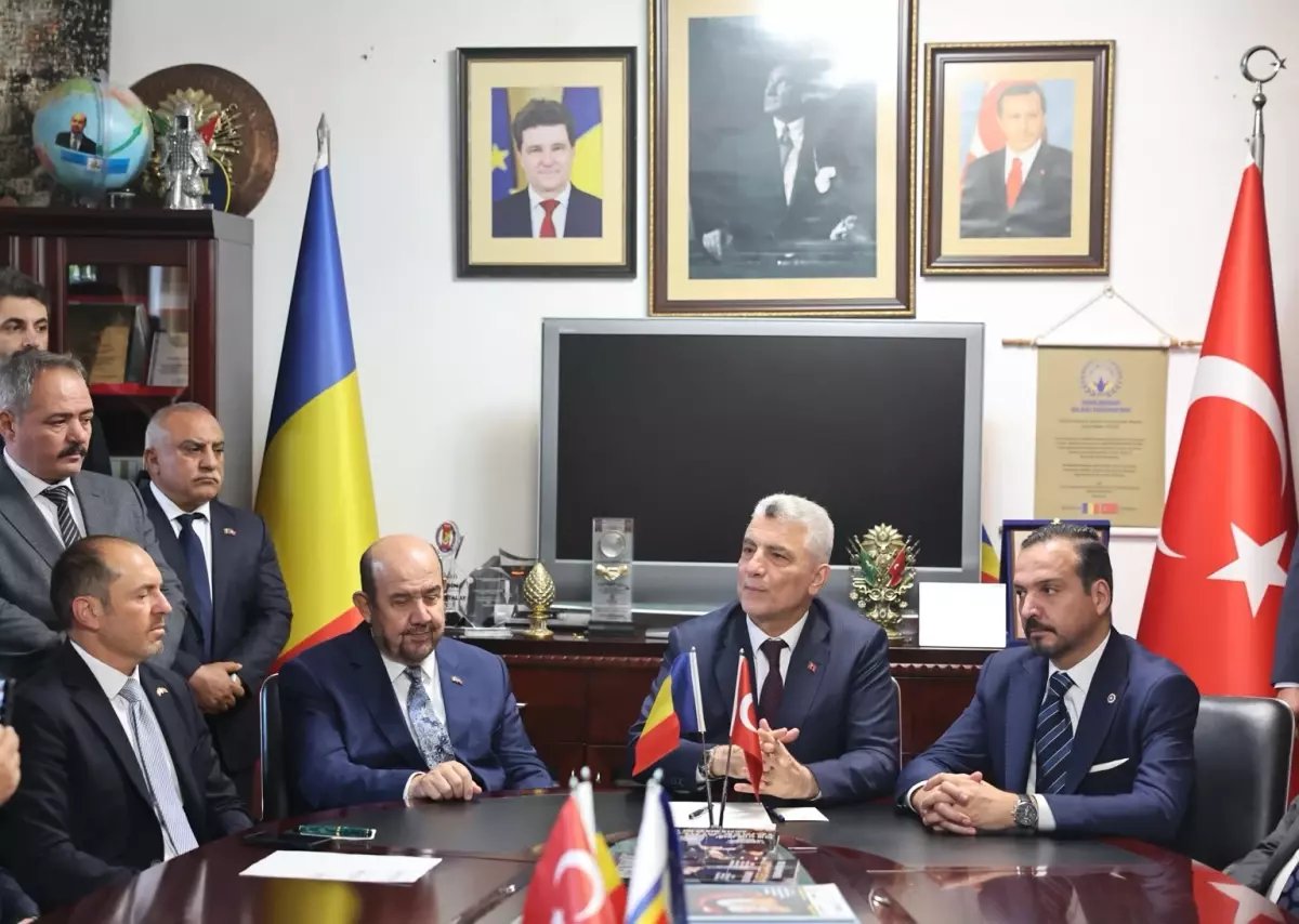 Ticaret Bakanı Ömer Bolat, Romanya'da İş Dünyası Temsilcileriyle Görüştü