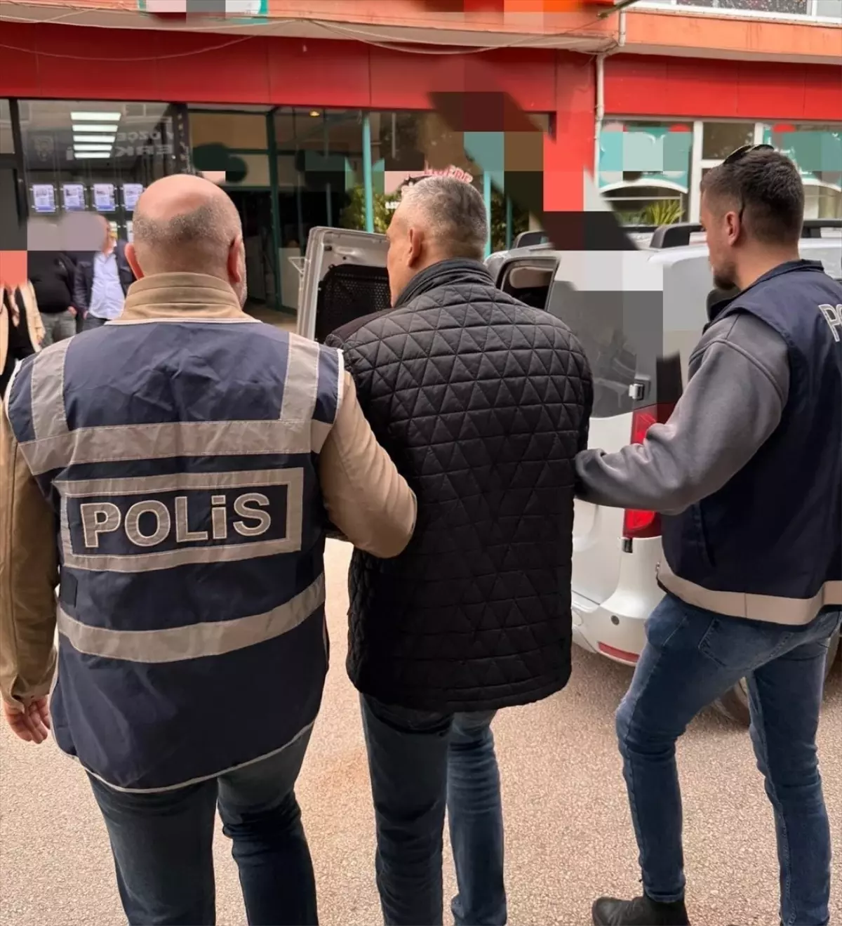 16 Yıl Hapis Cezası Bulunan Firari Hükümlü Bursa'da Yakalandı