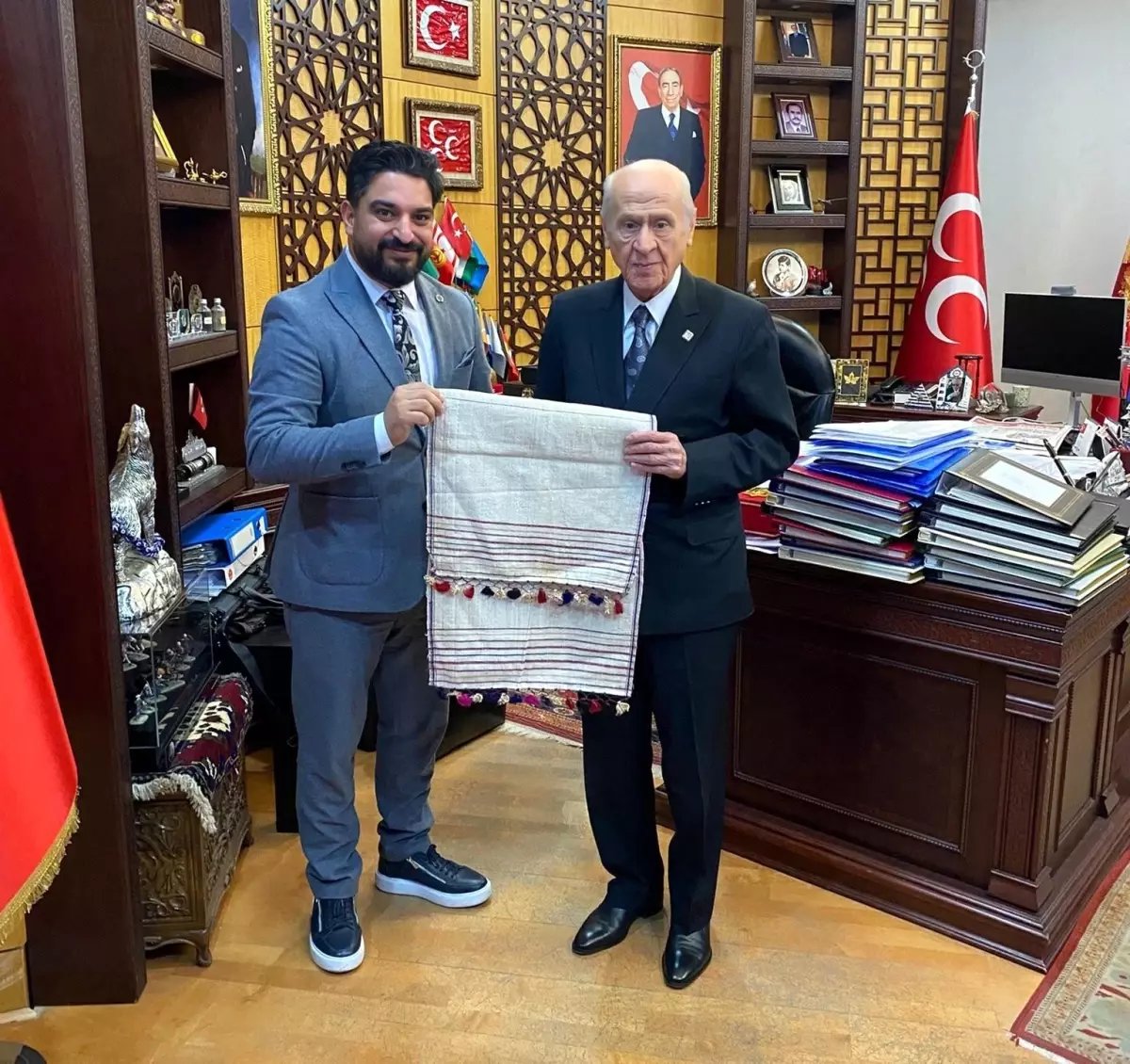 MHP Genel Başkanı Bahçeli, Roman Toplumuna Açık Kapı Mesajı Verdi