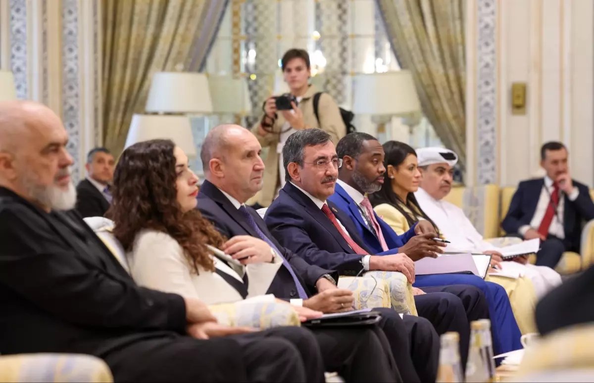 Cevdet Yılmaz, Suudi Arabistan'da yatırım forumuna katıldı