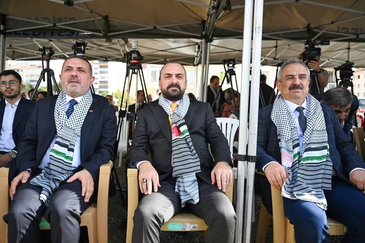 AK Parti Genel Başkan Yardımcısı Acar, Filistinli gazeteciler için fidan dikim töreninde konuştu Açıklaması