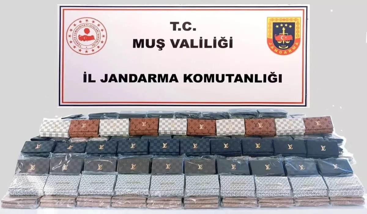 Muş'ta 1.2 Milyon Lira Değerinde 488 Adet Sahte Cüzdan Ele Geçirildi
