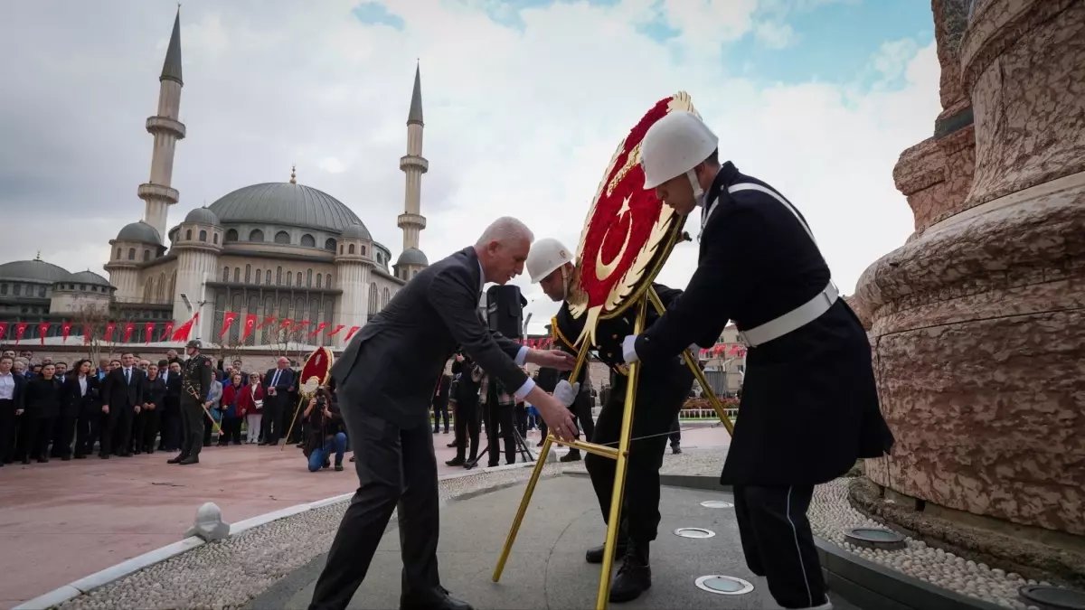 29 Ekim Cumhuriyet Bayramı Taksim'de Kutlandı