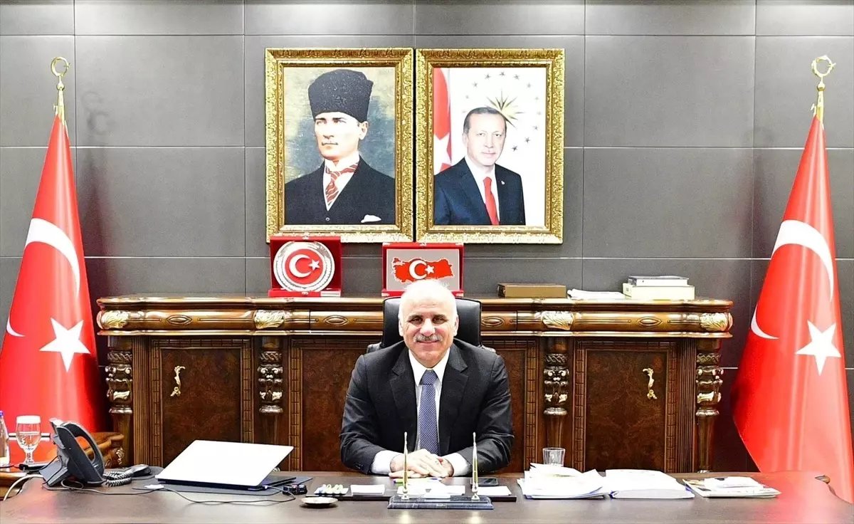 Diyarbakır Valisi Zorluoğlu'dan 29 Ekim Cumhuriyet Bayramı mesajı