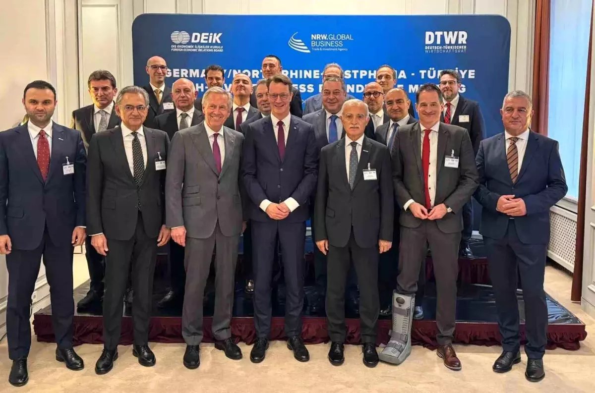 OYAK Genel Müdürü Yalçıntaş, Almanya'da Yatırımların Stratejik Önemi Üzerine Konuştu