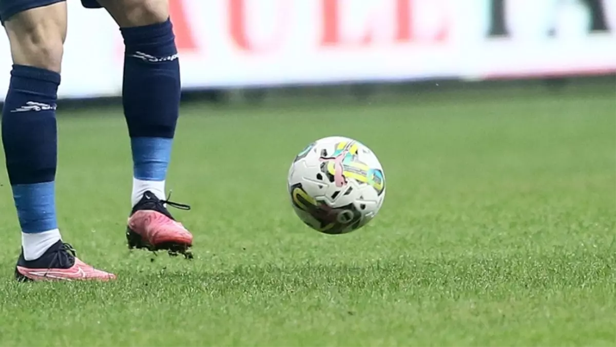 Sakaryaspor İnegölspor CANLI nereden izlenir? Sakaryaspor İnegölspor maçı hangi kanalda, nasıl izlenir?