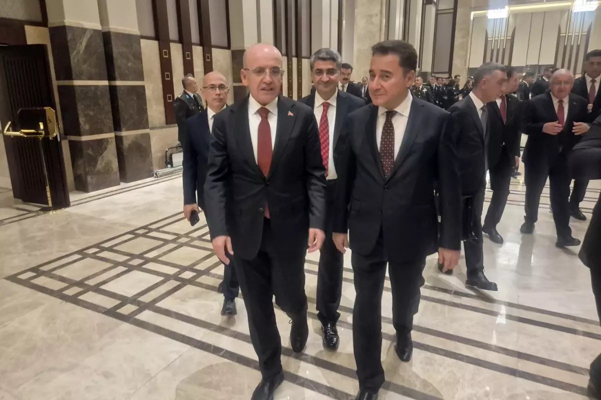 Ali Babacan ve Mehmet Şimşek, 29 Ekim resepsiyonunda yan yana