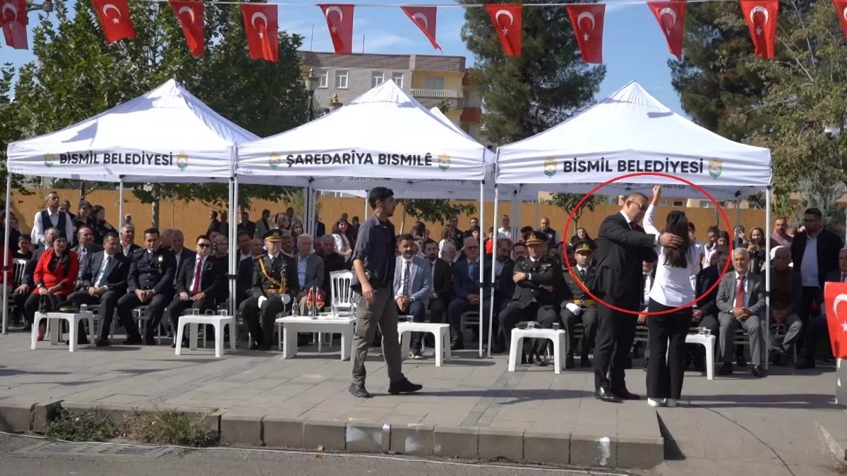 Cumhuriyet Bayramı'nda Öğrenci Duygusal Anlar Yaşadı