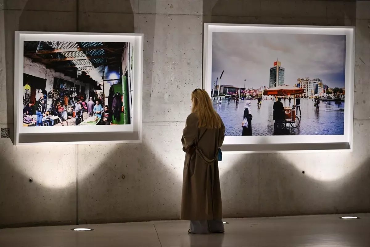 Zeki Demirkubuz'un İkinci Kişisel Fotoğraf Sergisi Ankara'da Açıldı