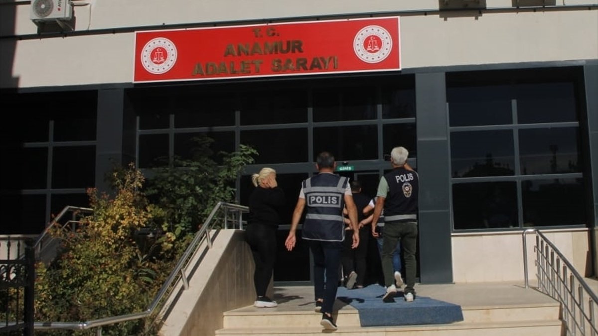 Mersin'de 48 yıl hapis cezasıyla aranan hükümlü yakalandı