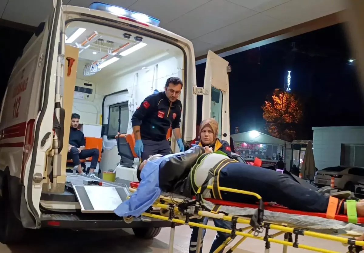 Bursa İnegöl'de Trafik Kazası: 3 Yaralı