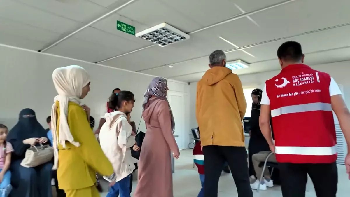 İçişleri Bakanı Yerlikaya, Suriyeli Kardeşlerin Geri Dönüş Sürecini Paylaştı