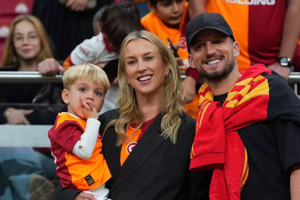 Dries Mertens ve ailesi, 6 ay sonra yeniden RAMS Park'ta