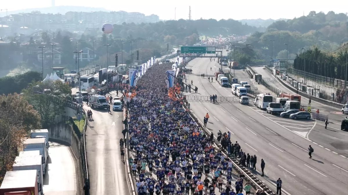 Türkiye İş Bankası 47. İstanbul Maratonu'na 41 Bin 416 Kişi Kayıt Yaptırdı