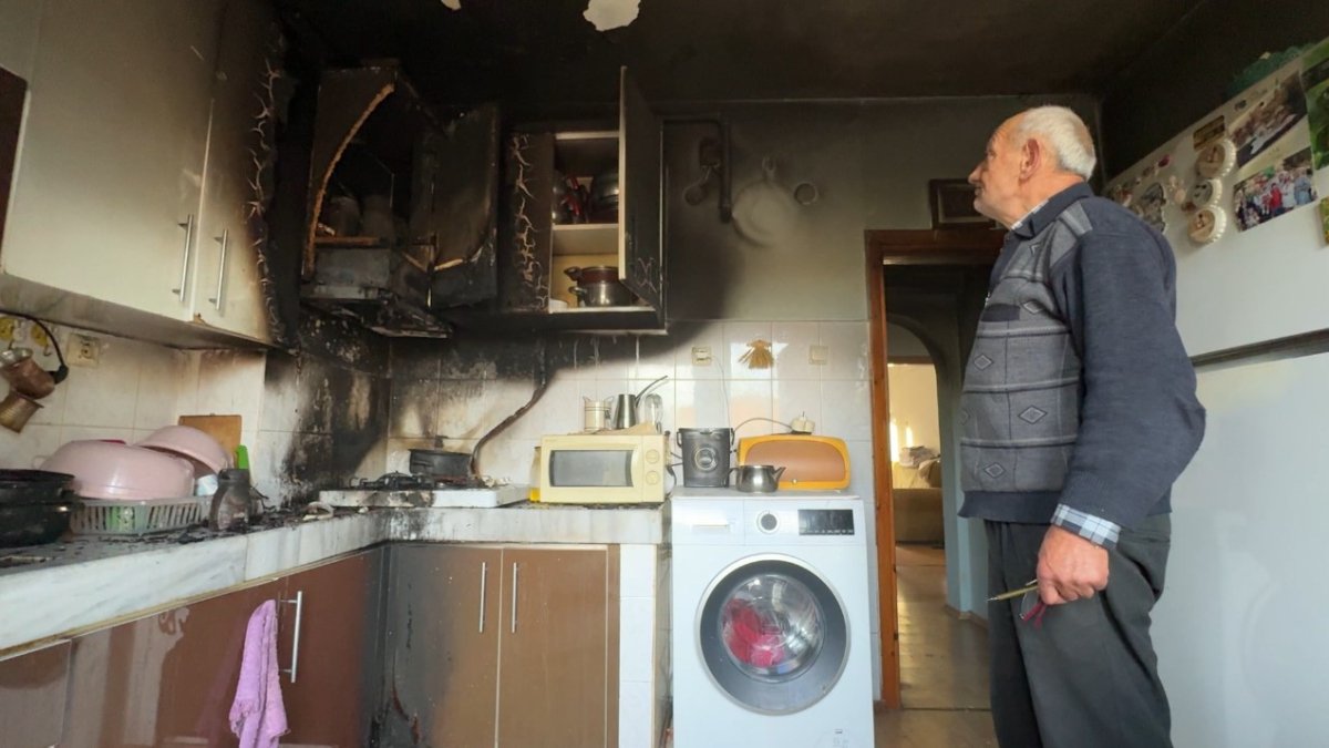 Karabük'te evde çıkan yangında 2 kişi dumandan etkilendi