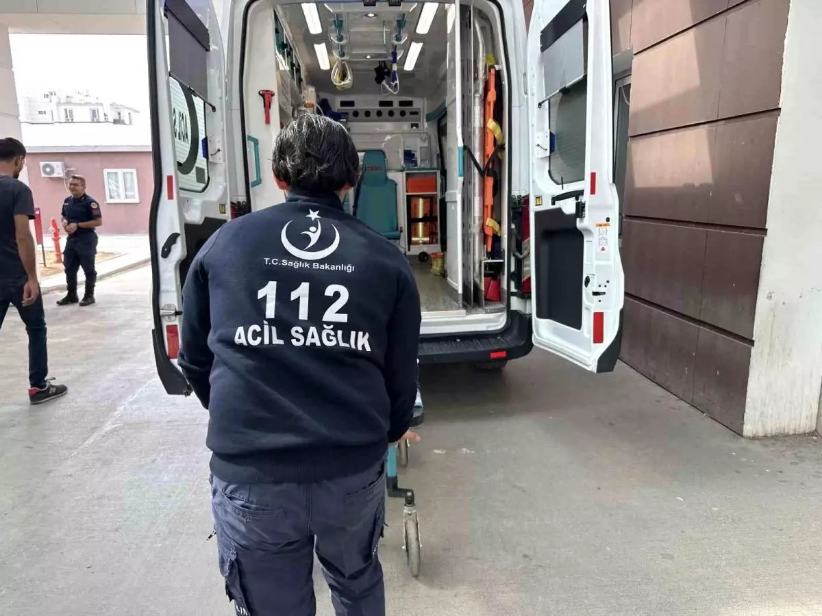 Adıyaman'da 17 Yaşındaki Kız Silahı Temizlerken Kendini Vurdu