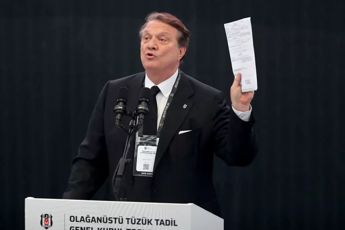 Beşiktaş'ın eski başkanı Hasan Arat, kulüp üyeliğinden ihraç edildi