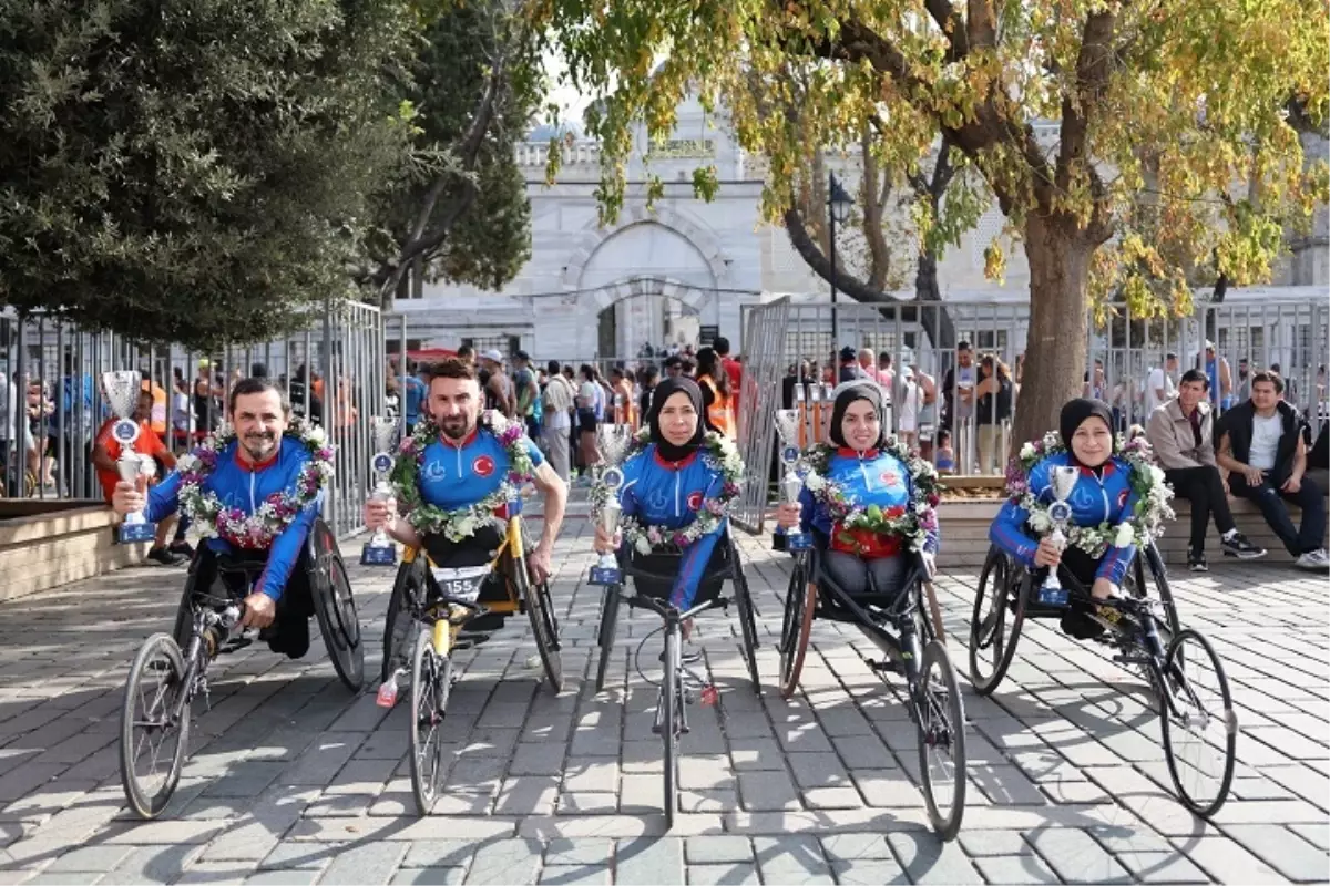 Bağcılar Belediyesi Engelliler Atletizm Takımı İstanbul Maratonu'nda Şampiyon Oldu