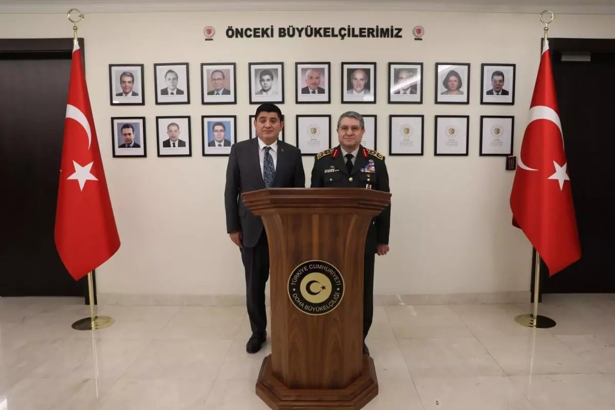 Genelkurmay Başkanı Selçuk Bayraktaroğlu, Katar'a Resmi Ziyaret Gerçekleştirdi