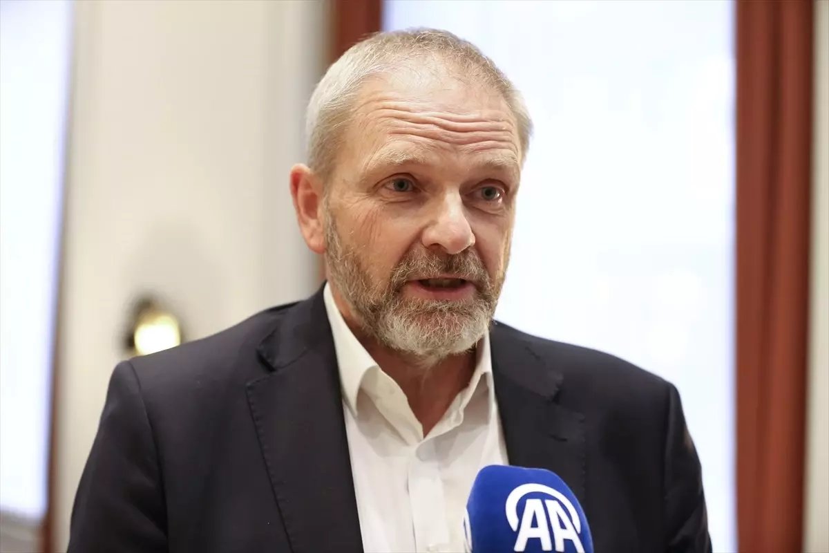 DHL Türkiye'de MNG Kargo'yu Satın Aldı ve Yatırım Planlarını Açıkladı