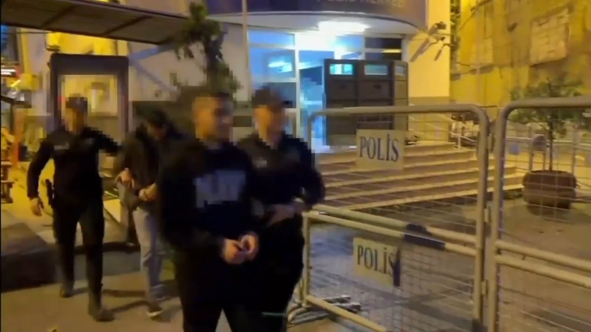 İstanbul'da evin yandığı kız isteme töreninde havai fişek atılan anlar kamerada: 2 tutuklama