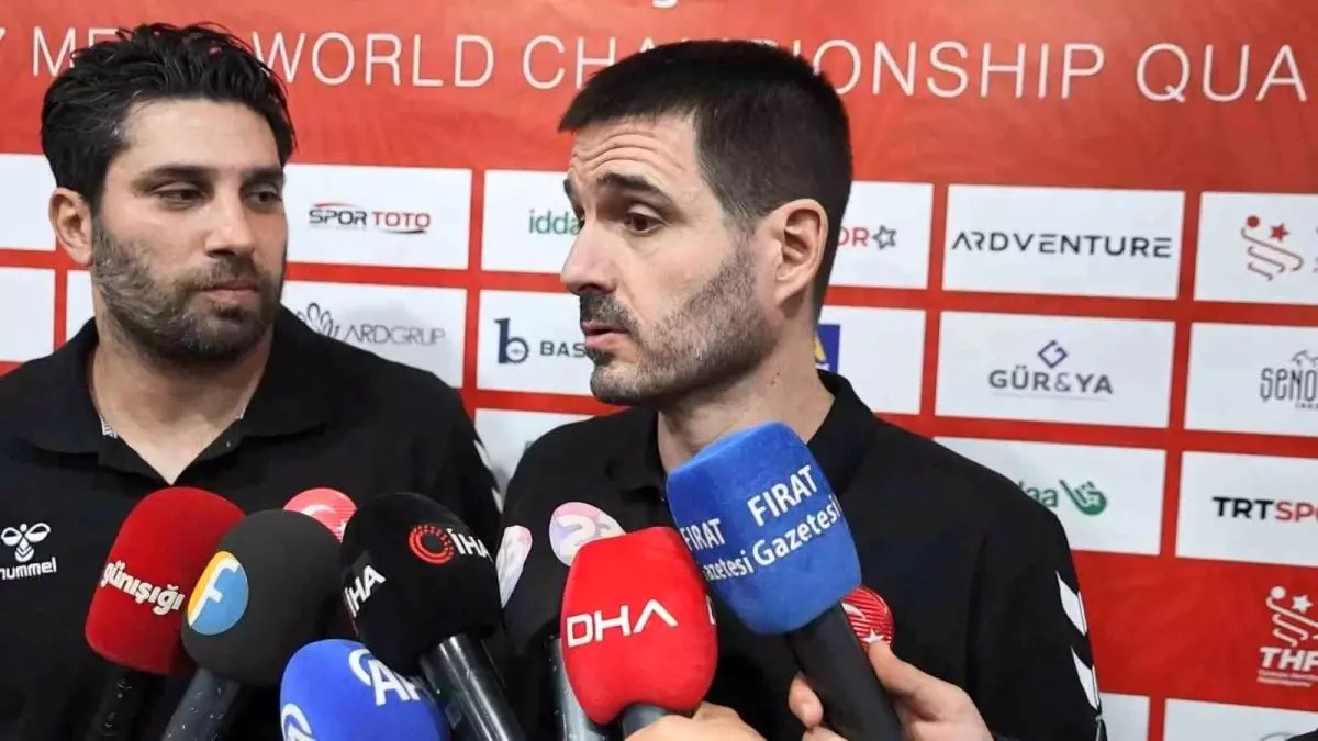 A Milli Erkek Hentbol Takımı, Güney Kıbrıs'ı Mağlup Ederek İkinci Aşamaya Yükseldi