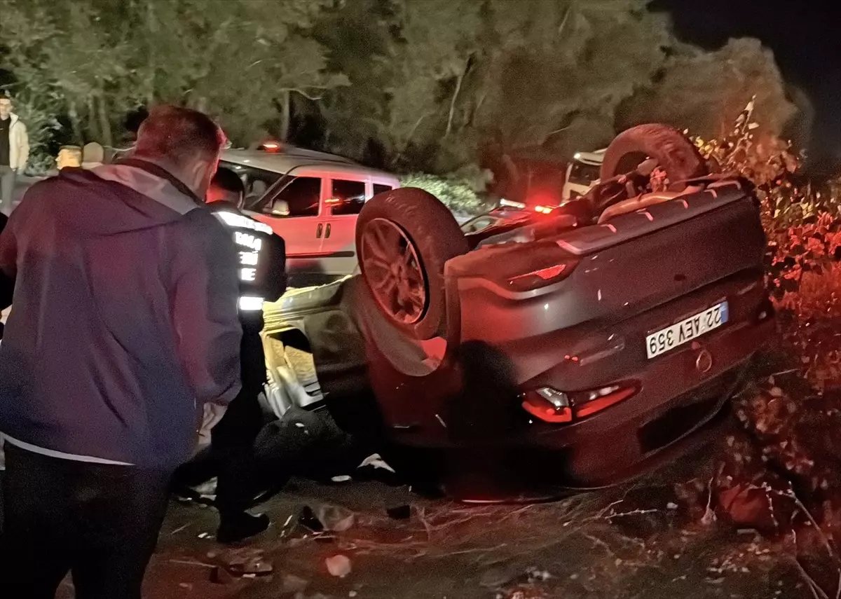 Edirne'de Zincirleme Trafik Kazası: 1 Ölü, 1 Yaralı