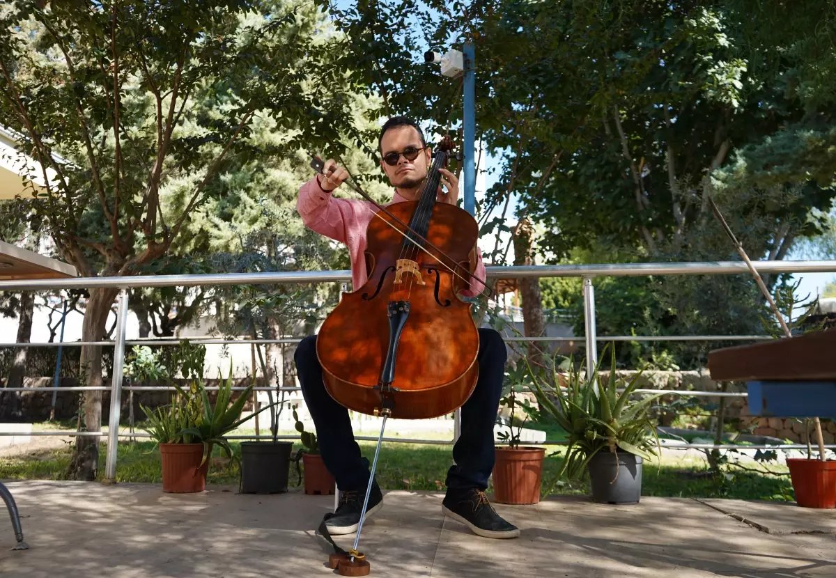 Müzik Terapi ile Şifa: Akdeniz Üniversitesi'nde Müziğin Gücü