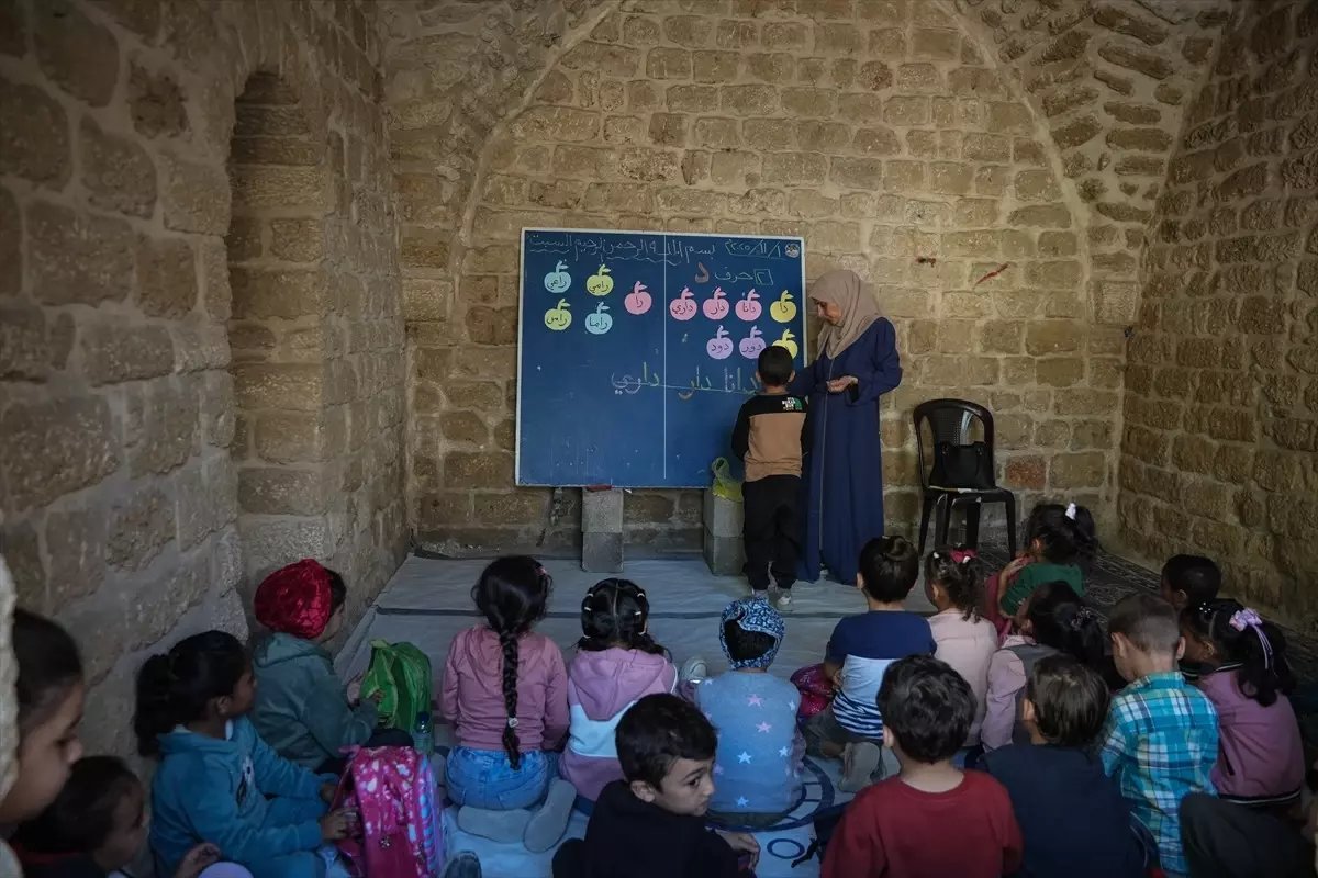 Gazze'de Eğitim Hayatına Dönüş