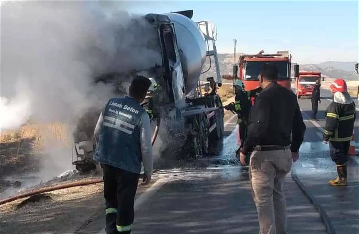 Gaziantep'te Beton Mikserinde Yangın Çıktı