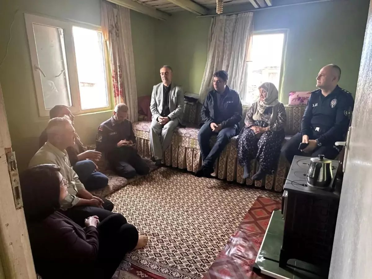 Kaymakam Murat Karataş, Alioğulları Mahallesi'nde Vatandaşlarla Buluştu