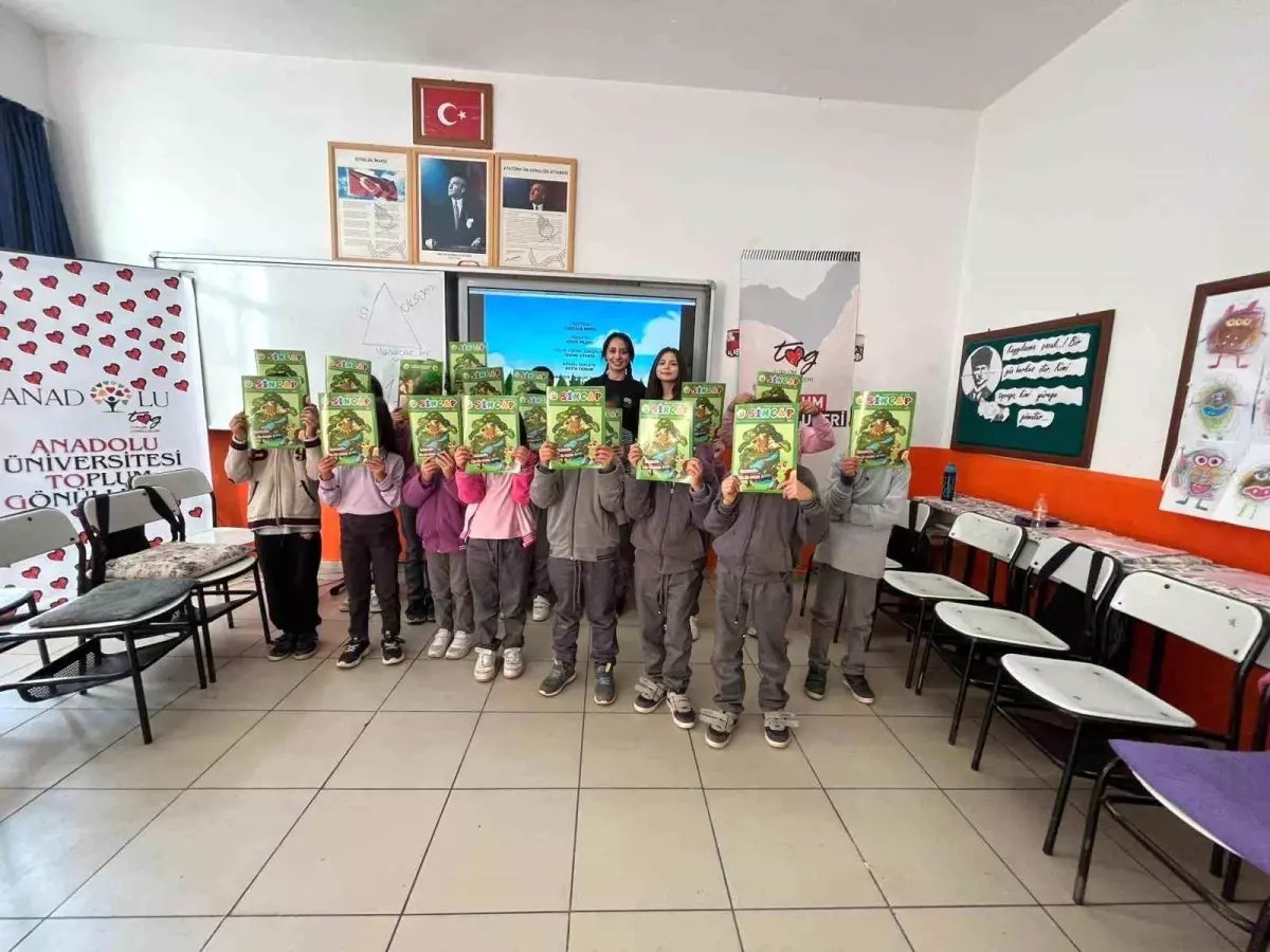 Anadolu Toplum Gönüllüleri, Hekimdağ Köy Okulu'nu Ziyaret Etti