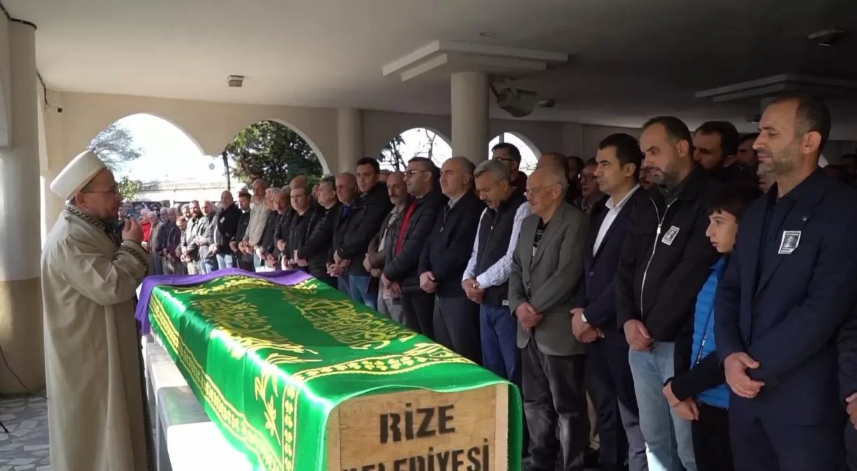 Rize'de sağlık personeline kamyonet çarptı, 5 gün sonra hayatını kaybetti