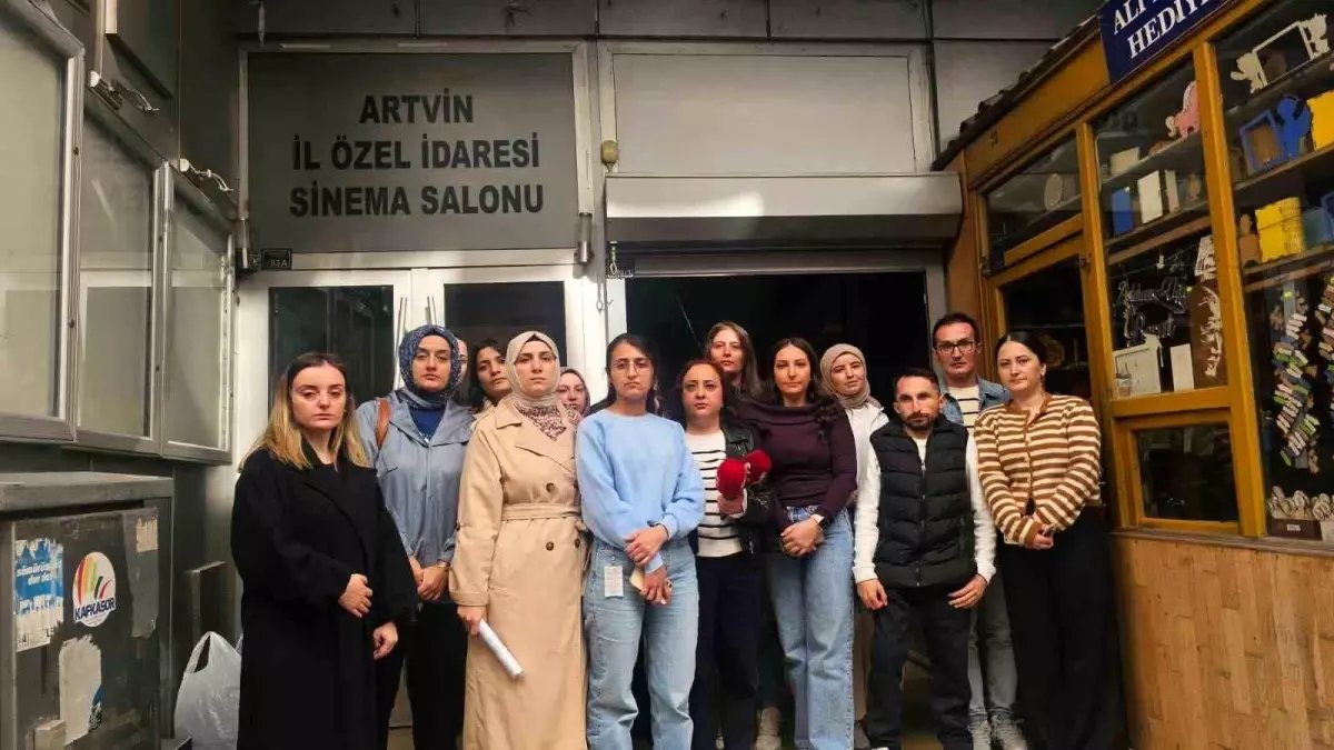 Artvin'deki Çağrı Merkezi Çalışanlarından Görev Yeri Değişikliğine Tepki