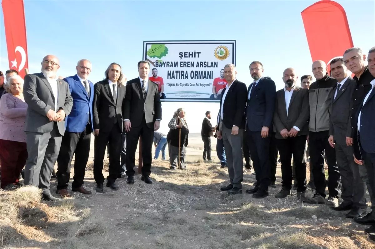 Orman gönüllüsü Bayram Eren Arslan adına hatıra ormanı oluşturuldu
