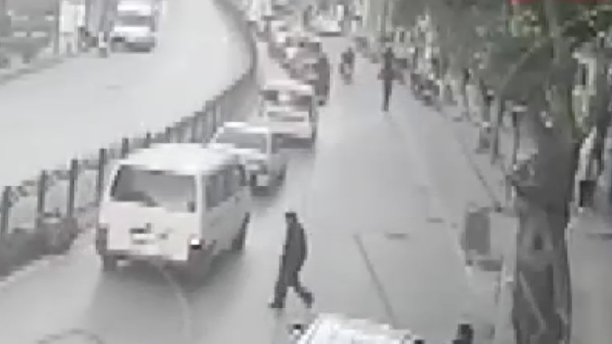 Amasya'da yayaya çarpmamak için fren yapınca devrilen motosikletin sürücüsü yaralandı