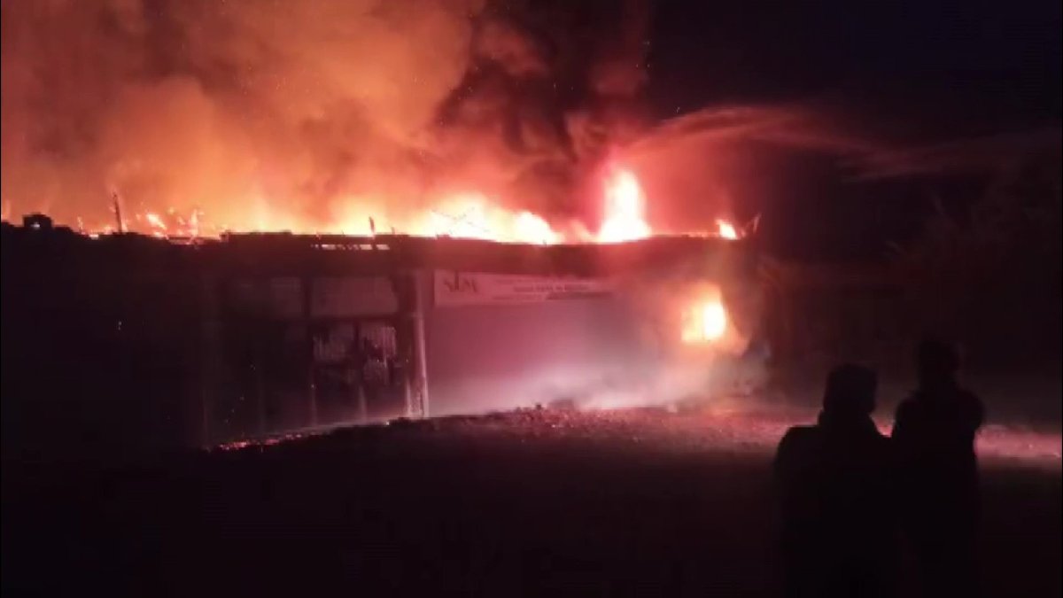 Amasya'da soğan deposunda yangın