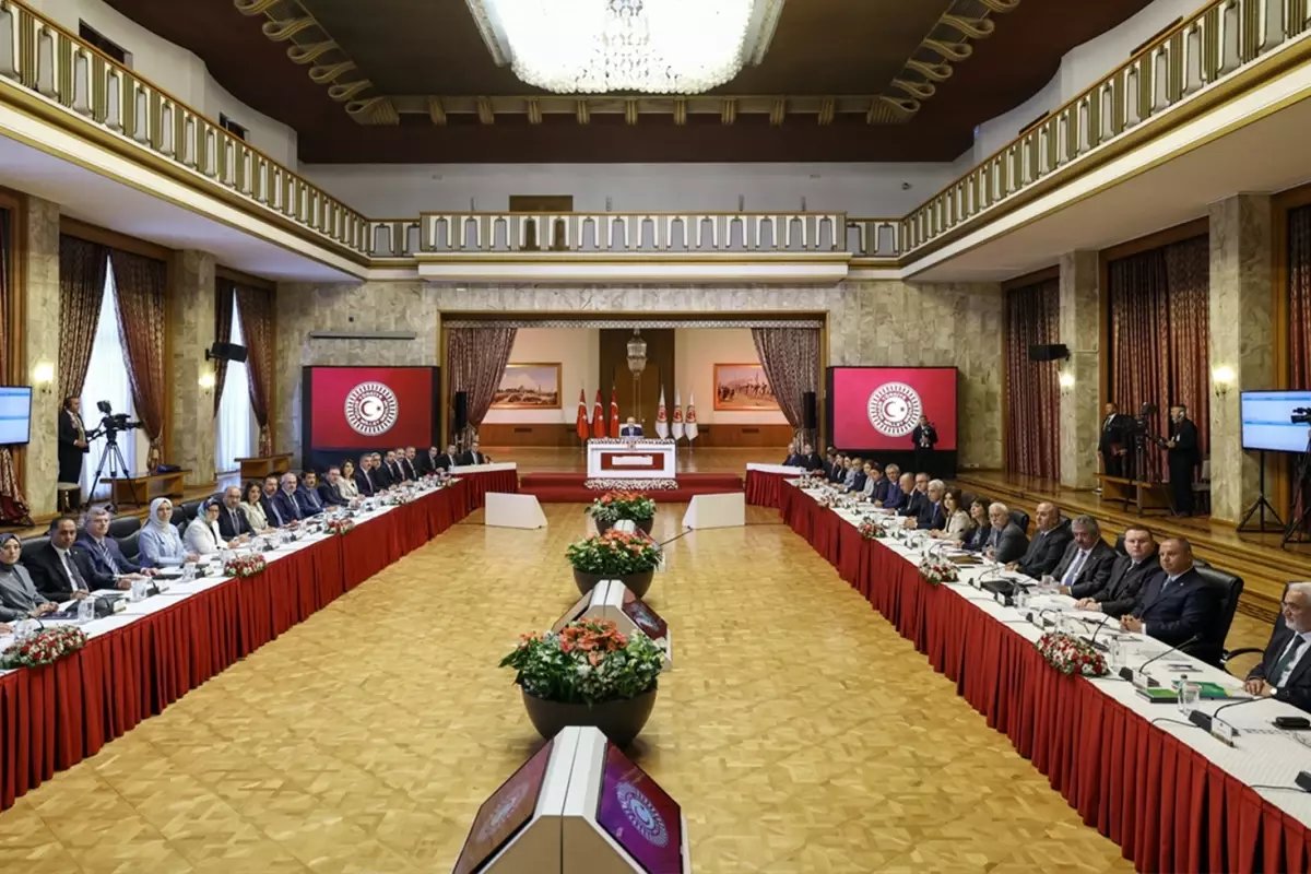 Terörsüz Türkiye Komisyonu toplantısı ertelendi